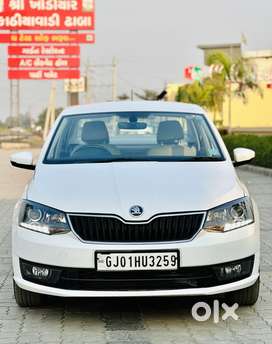 Skoda Rapid 1.5 TDI AT Style, 2017, Diesel