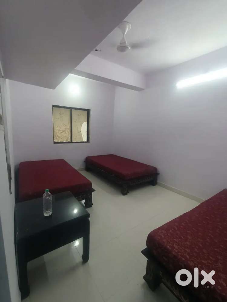 Luxurious Boys PG Available For Rent In Chala Near Meril Company