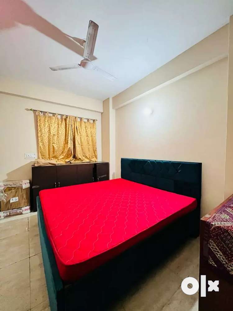2 bhk + fully furnished flat IMT sec 70 faridabad aagman apartment