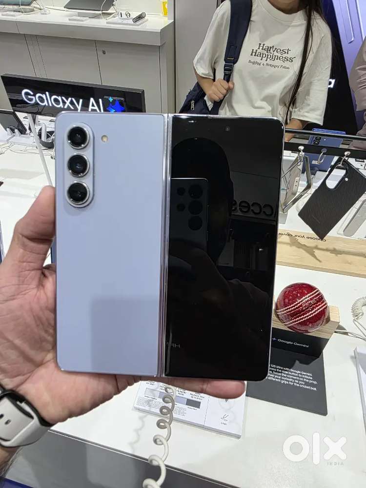 Samsung fold 5 256 gb