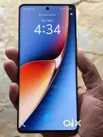 Vivo v30 Pro price 29999 with free charge bill  with cover