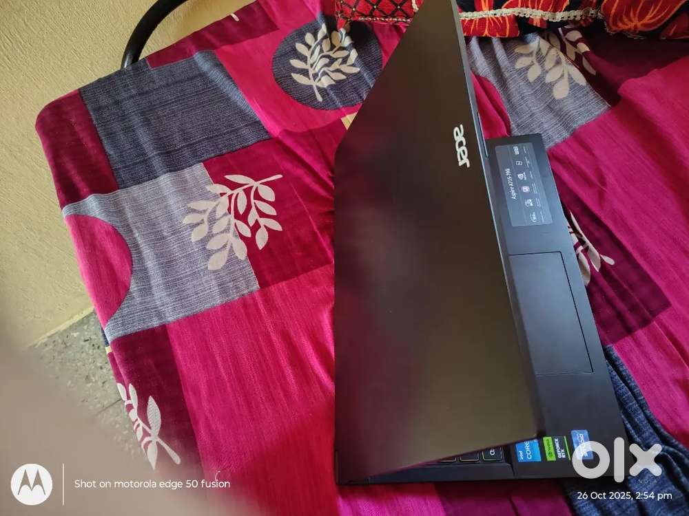 Excellent condition 16 gb laptop