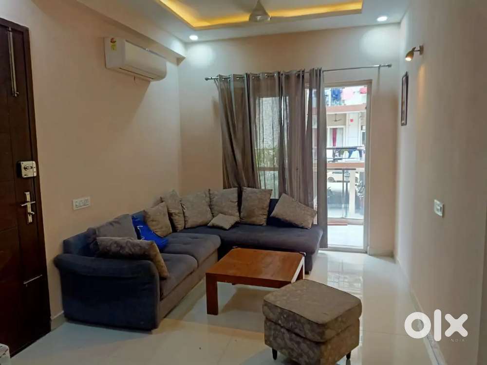 3bhk fully furnished in Motia Royal citi