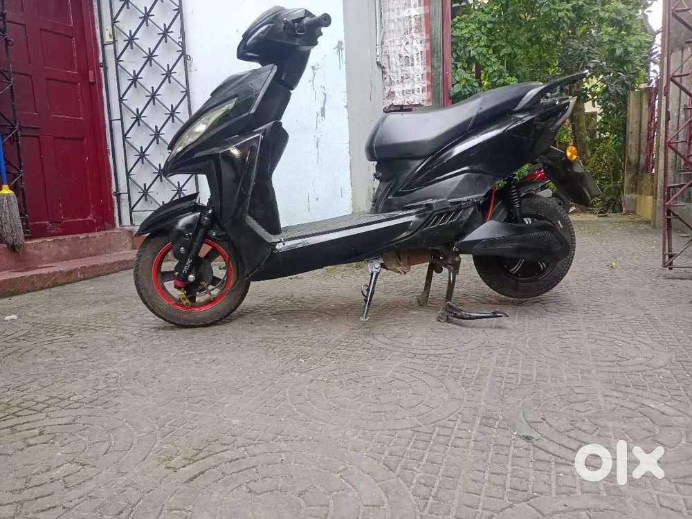 Black 1years woranti