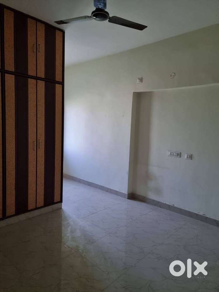 2 BHK rental apartment in NGO's Colony (near Shyamala Nagar)