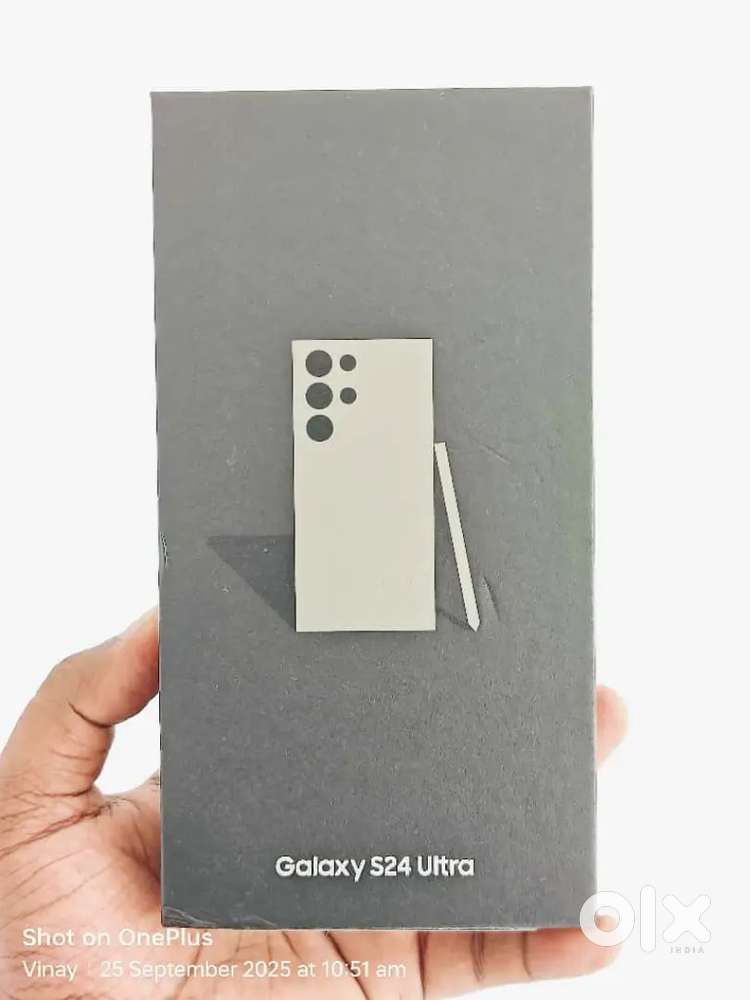 Samsung s24 ultra just open box and 5 days old