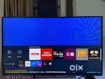 68.6 cm (27”) M5 FHD Smart Monitor with Smart TV experience