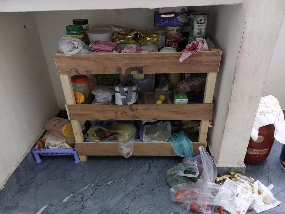 Grocery rack and kitchen product