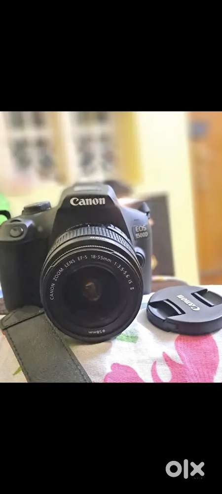 CANON EOS D1500