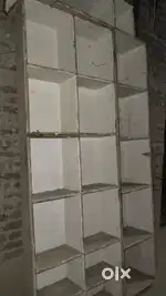 दुकान का प्लाई  रैक सामान रखने वाला