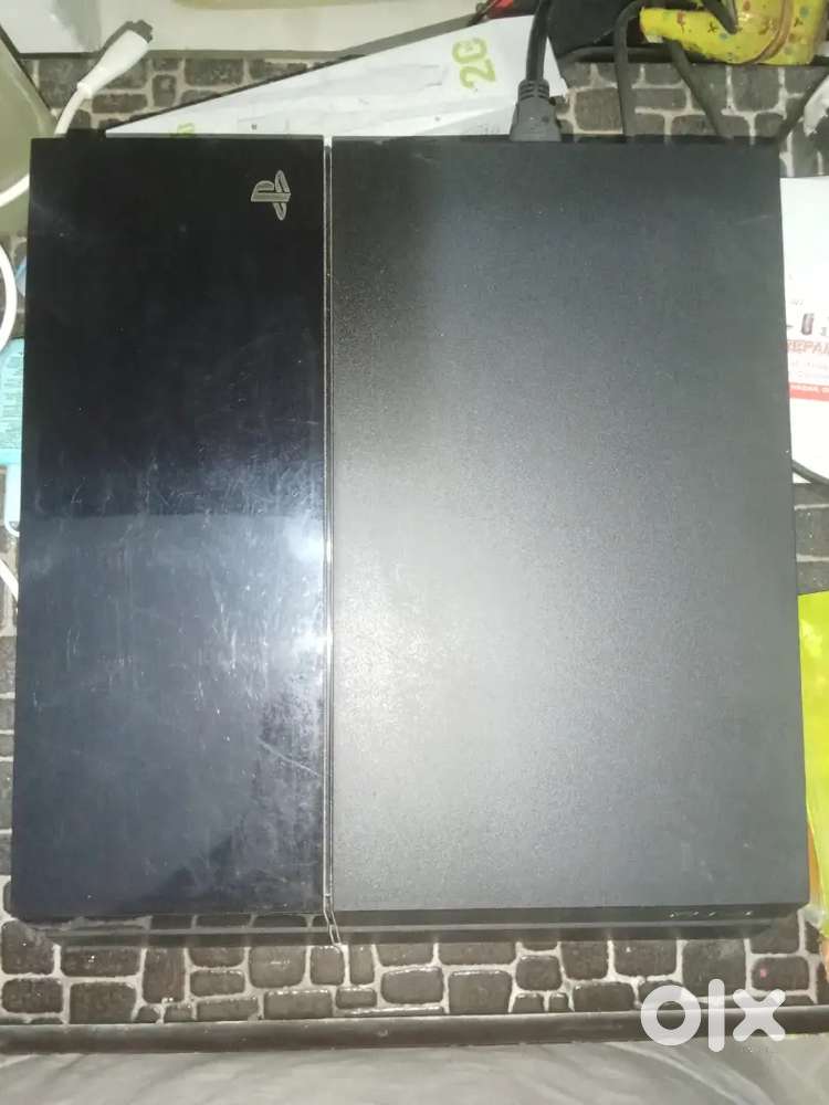 Ps4 500GB in mint condition