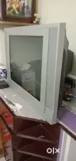 Television set