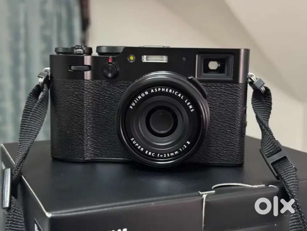 Fujifilm X100V 26.1MP Compact Cam Portable Stylish High - Res Imaging
