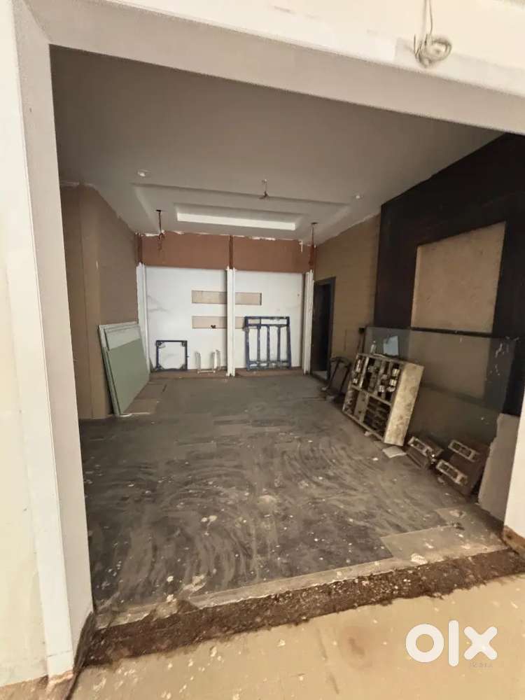Showroom space available for Rent