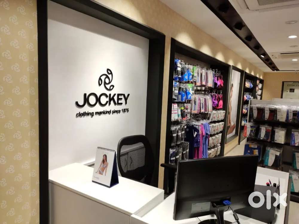 Female sales Assistant