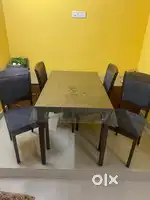 Dining table with 4 chair