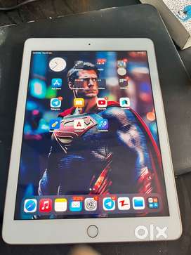 ipad 6th gen 9’7 inches 128gb