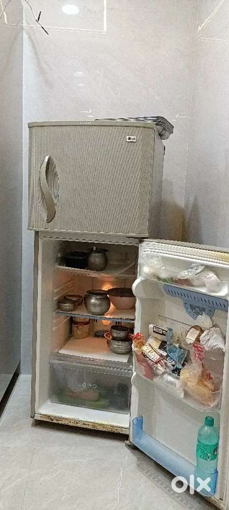 LG fridge refrigerator 230 litre