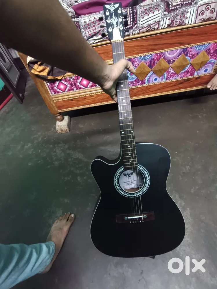 Acoustic guitar, black colour