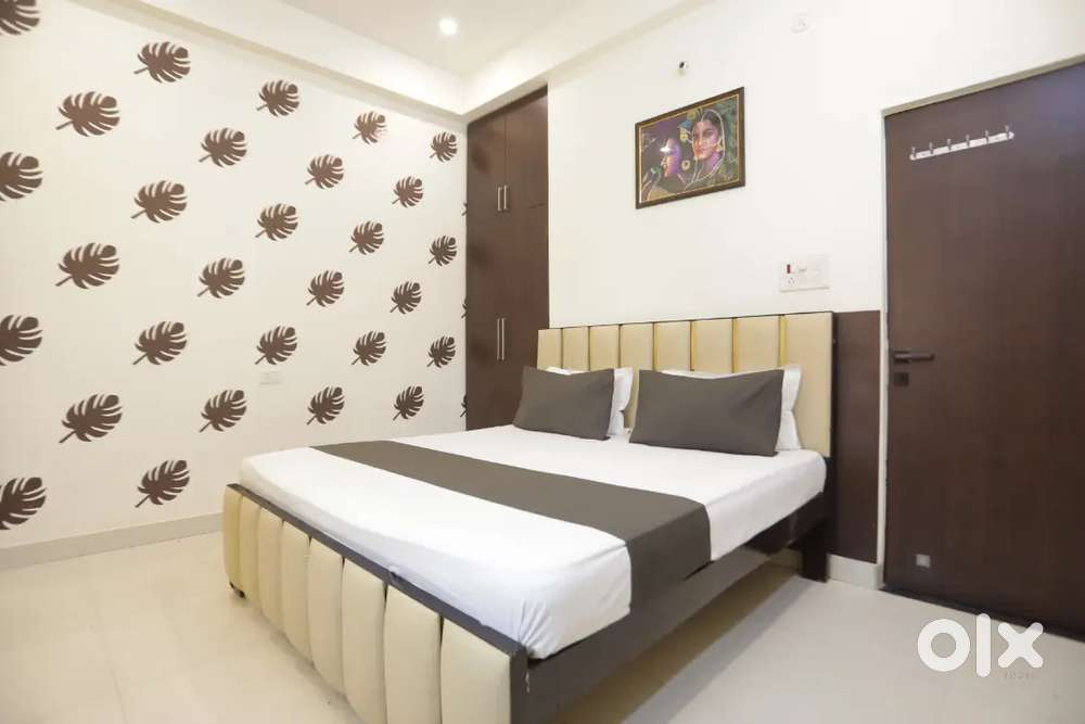 गेस्ट हॉउस सात रूम रेंट के लिये कम्प्लीट फर्नीस हैँ अस्सी हजार