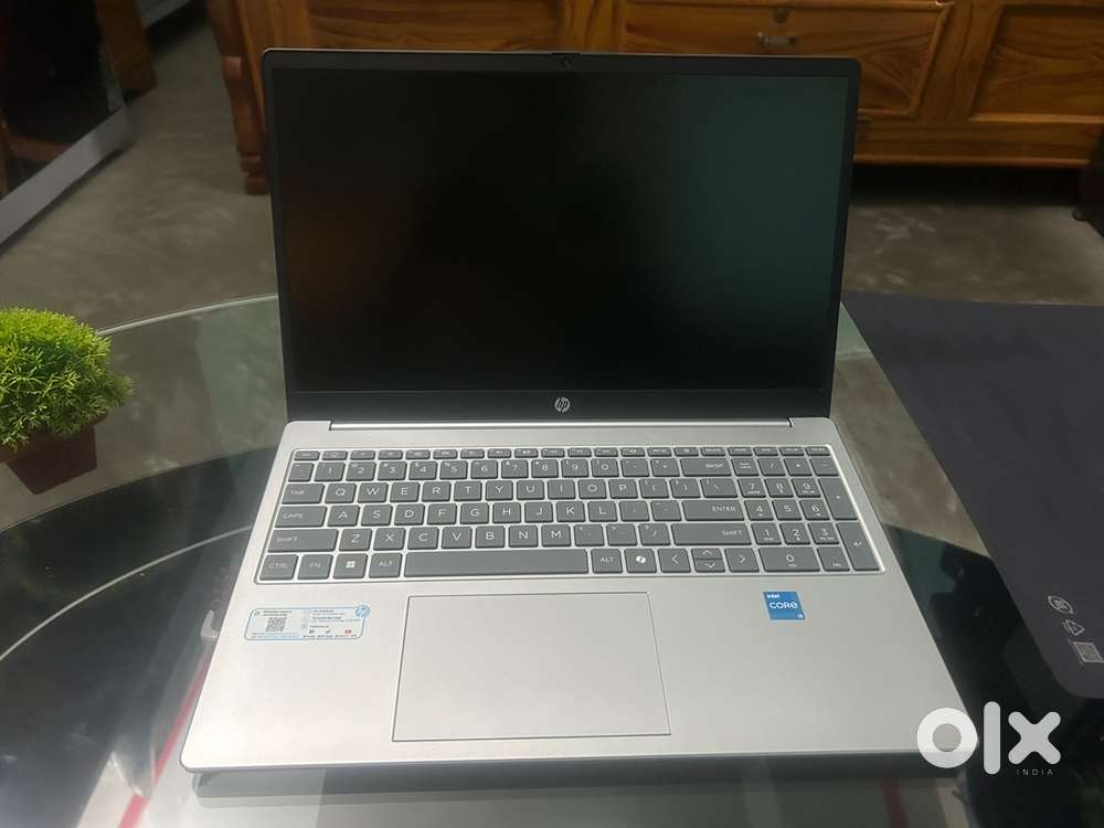 Hp laptop i3 intel core 512/16gb