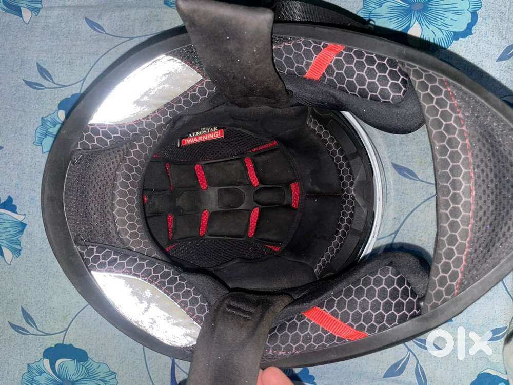 Helmet with double wiser
