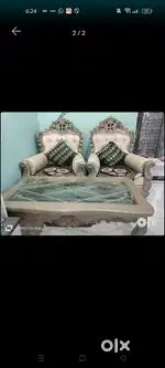 Maharaja sofa set with center table