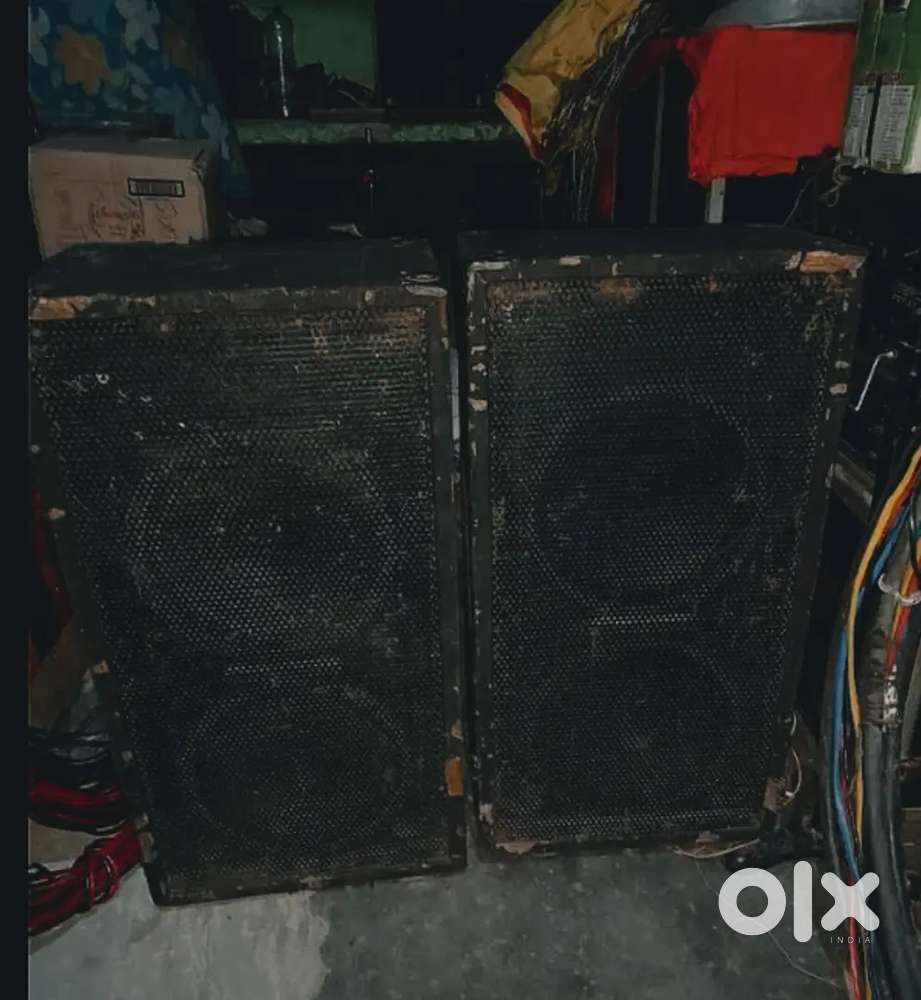 Dj & sound column