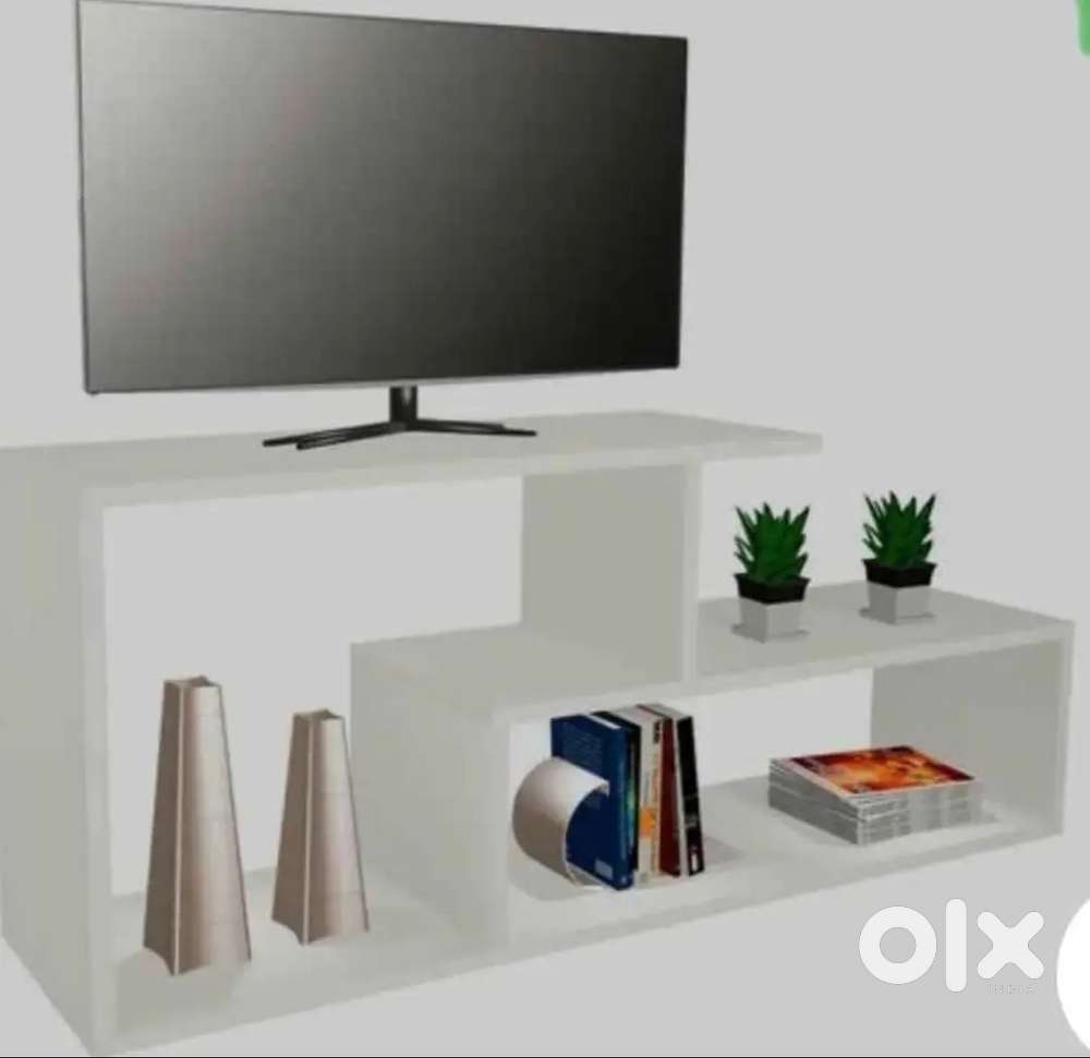 Tv unit with space for books and decorative items
