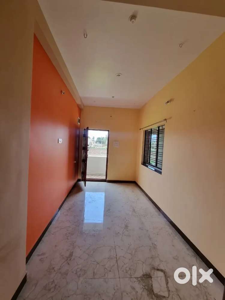 2 bhk independent house with solar water