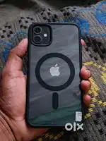 iphone 11 with Airpods and earphone