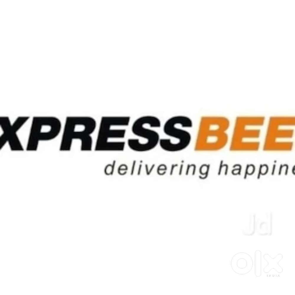 Xpressbees delivery staff