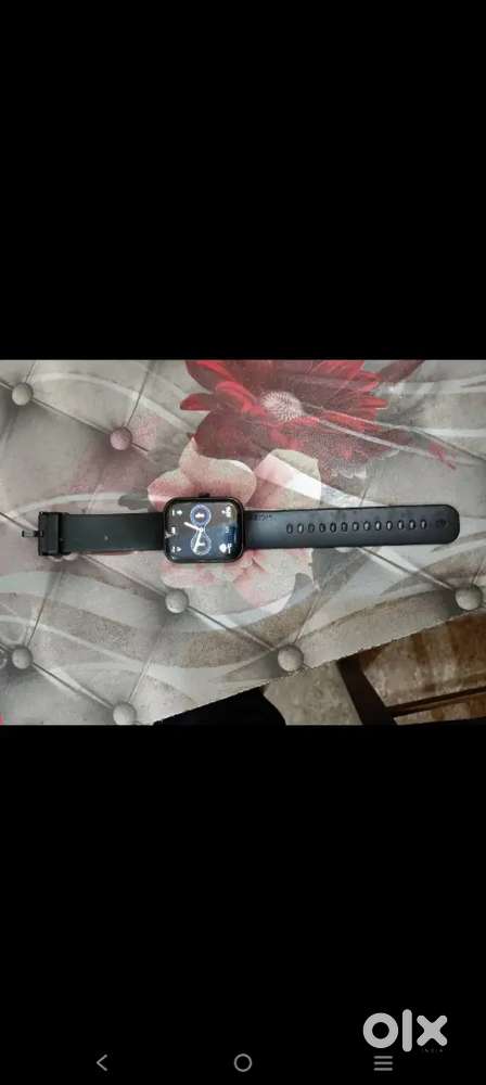2 smart watches  Fastrack fs1 pro  or. Noise colorfit pulse 2 max