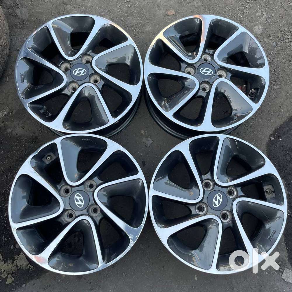 I10 GRAMD ALLOY WHEELS 14 INCHES (VERY GOOD CONDITION)