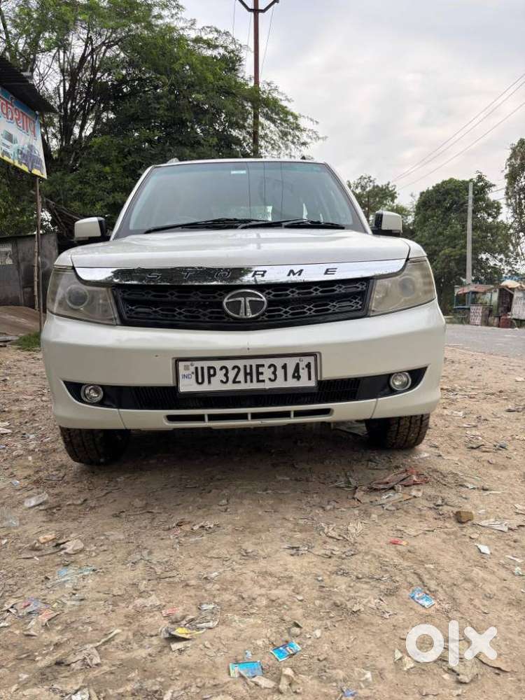 Tata Safari Storme EX, 2016