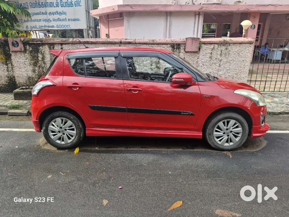 Maruti Suzuki Swift 2015 Petrol 42000 Km Driven