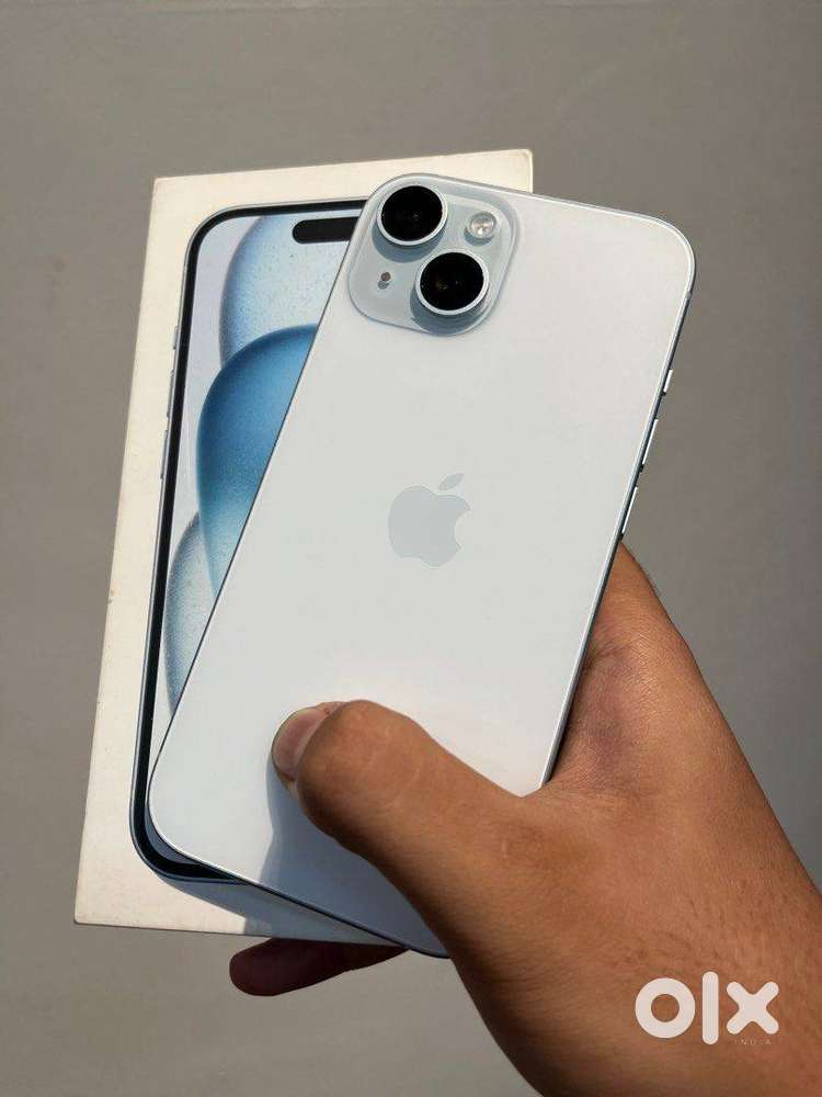 Selling iPhone 15, Mint Condition With Cycle Count 106, Variant 128GB,