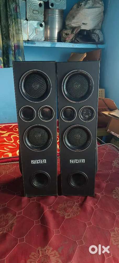 Nidhie Black Panther without mic 180 W Bluetooth tower speakers home