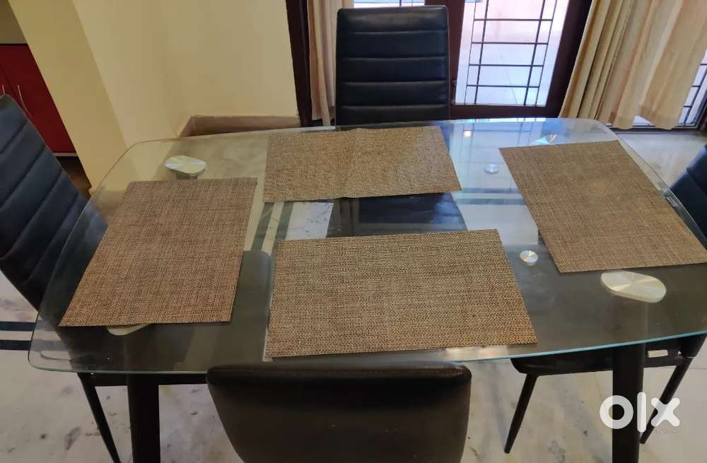 4 Seater Dining Table