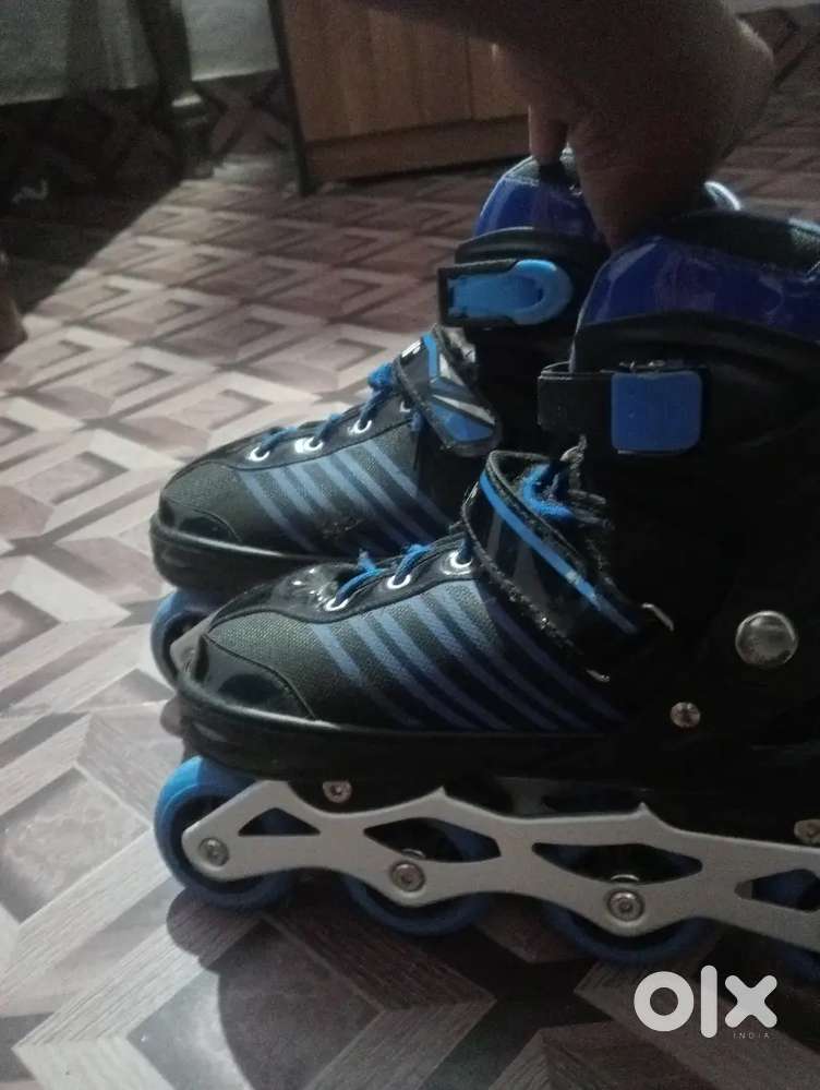Sketing shoes