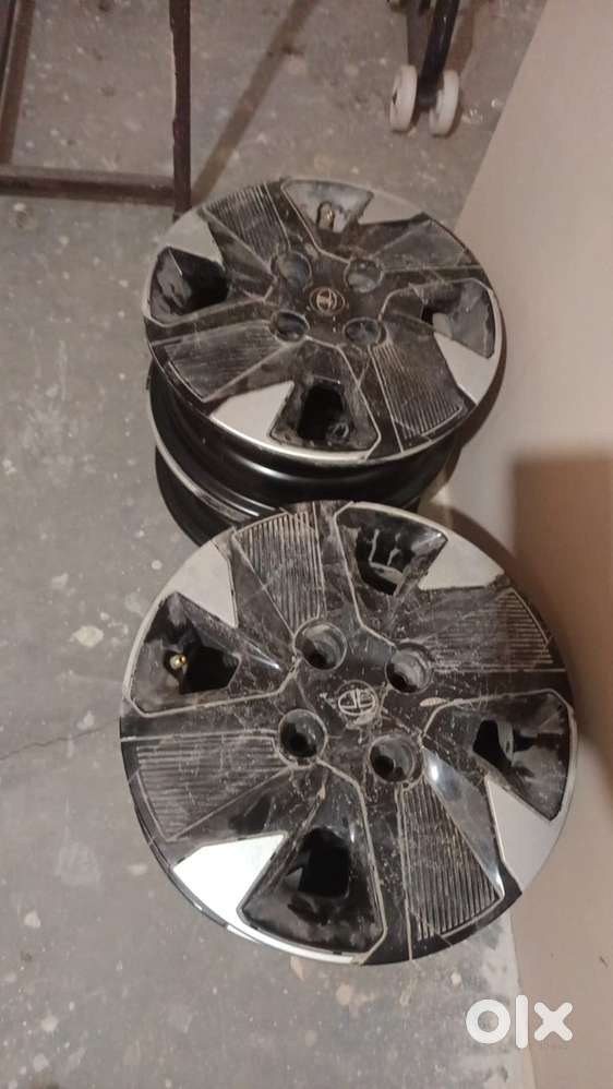 2025 tiago 14 inches rim with wheels cover