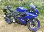 YAMAHA R15
