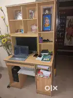 Computer table
