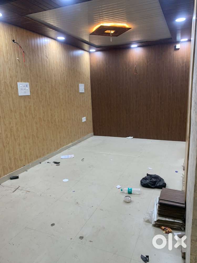 Semi furnished office