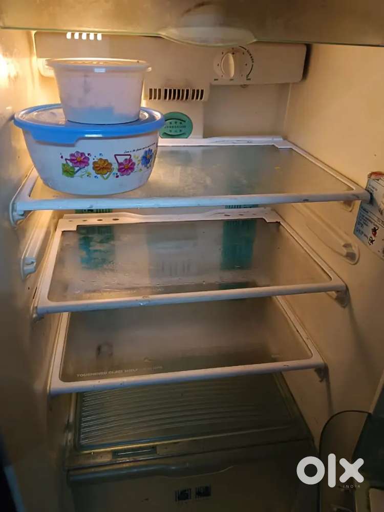 Whirlpool double door fridge