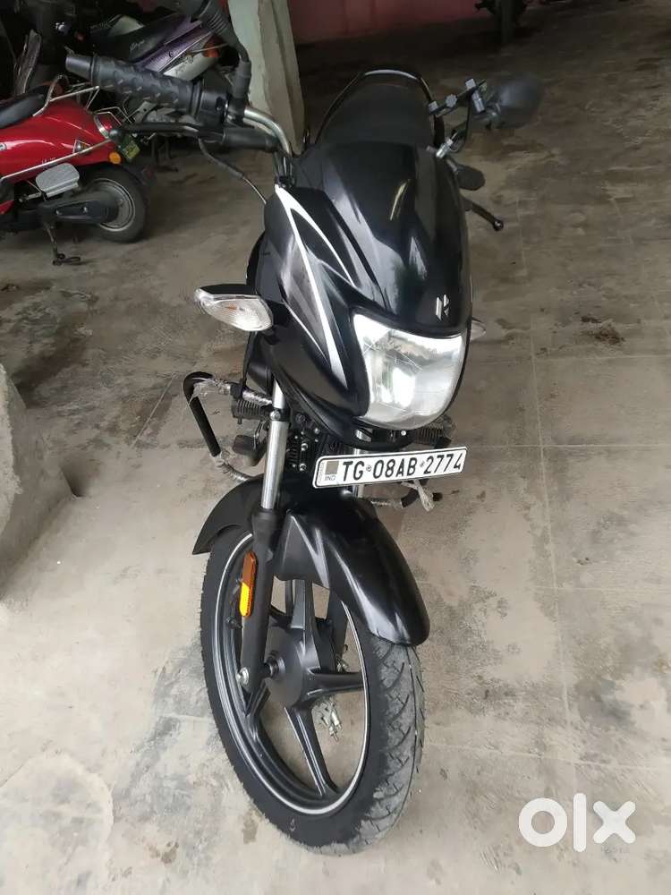 New bike for sale. Very few km driven. Clear rc.