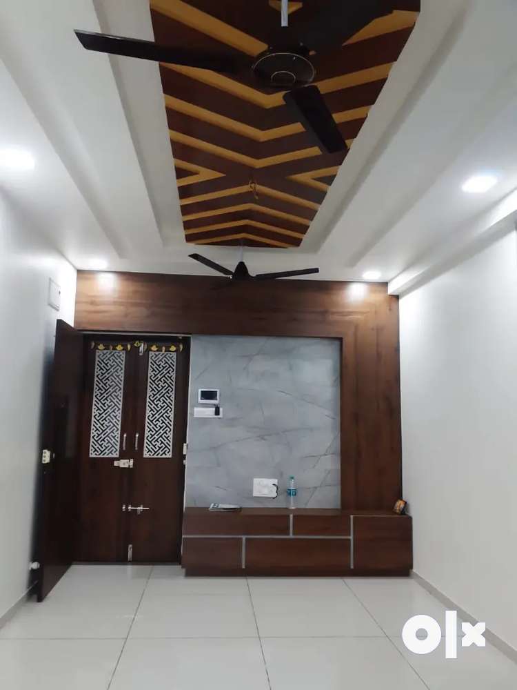 2BHK ROAD TOUCH SAMIFURNISHED LUXURY FLET FOR RENT NEW SAMA ROAD