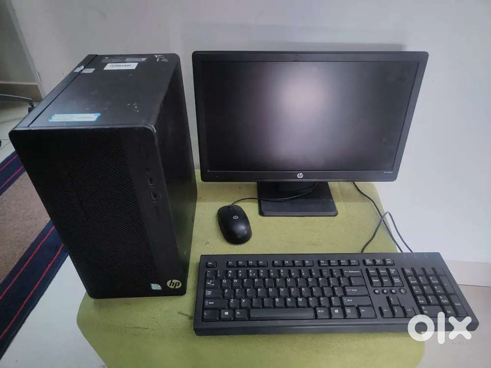 HP DRSKTOP COMPUTER  Core i3  8GB  628GB 19 MONITOR  KBD MOUSE