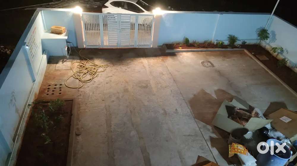 Individual floor for rent