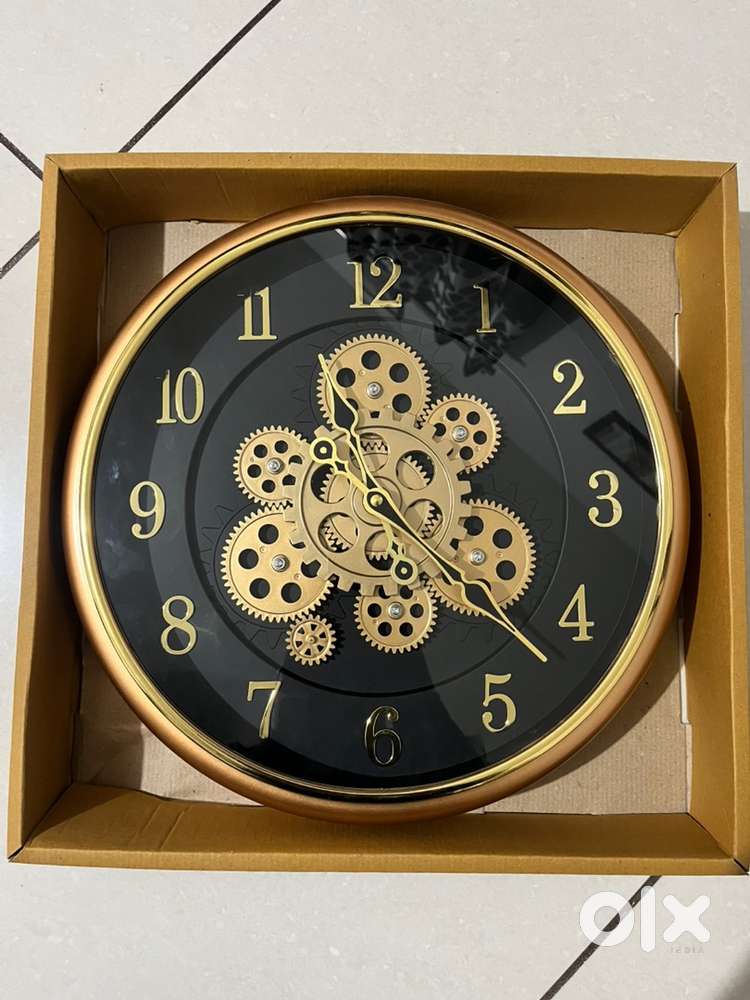 Wall clock